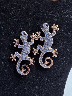 Blue Crystal Gecko Reptile Earrings